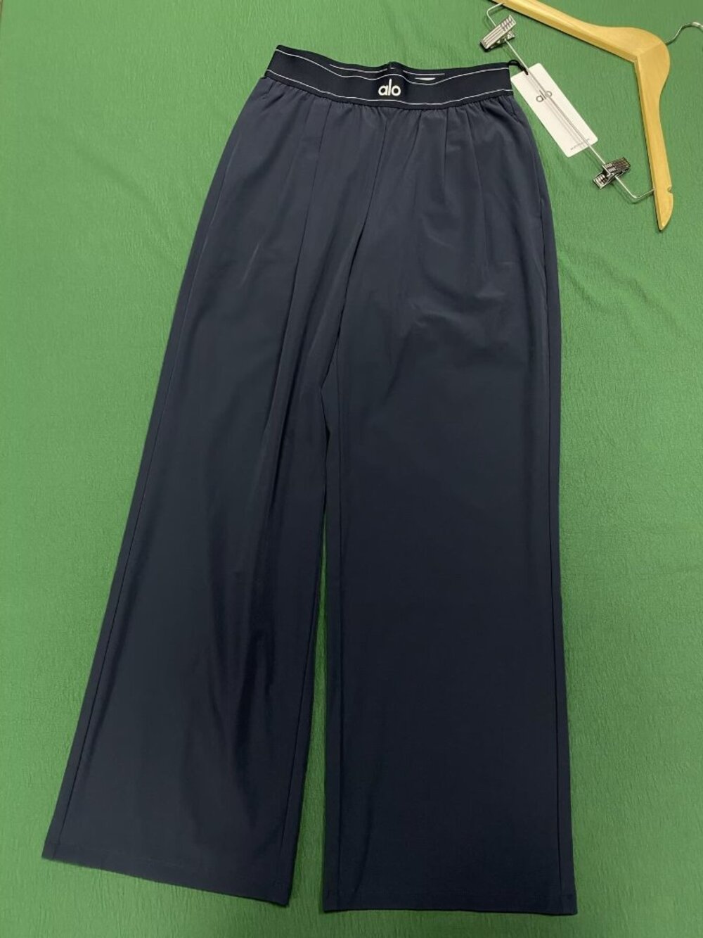 ALO Yoga Suit Up Trouser💙Navy Blue|Wide Leg|Regular|On-Trend|NWT🛍 - Picture 2 of 9
